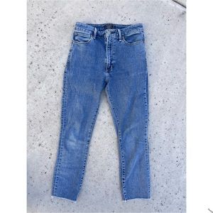 ABERCROMBIE & FITCH | Simone high rise ankle jeans size 2